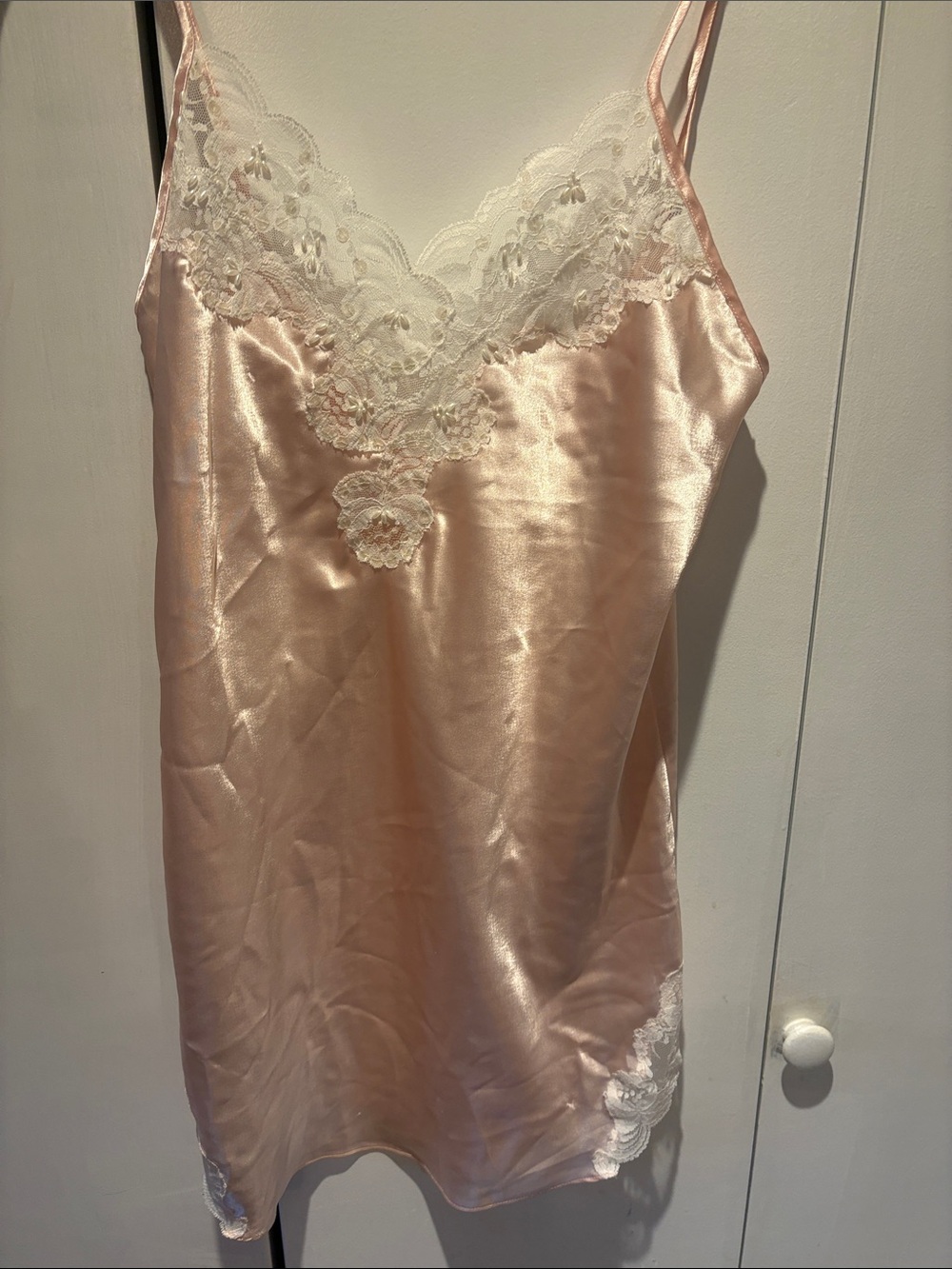Silky Lace-Trim Slip Dress in Blush Pink by Delicates med